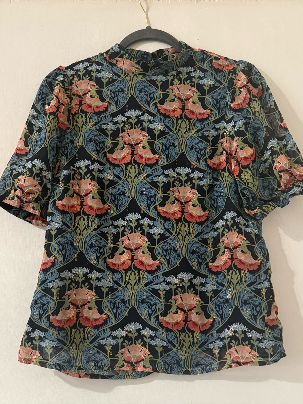 Meadow Rue by Anthropologie Floral Short Sleeve Women's Top in Black and Coral